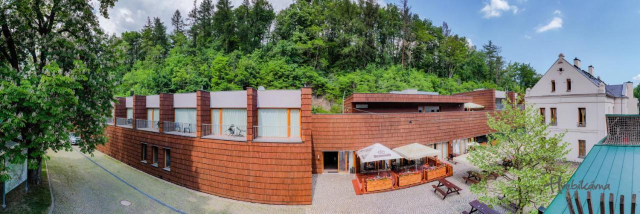 Restaurace a Pension Hřebíkárna Chomutov Exterior foto